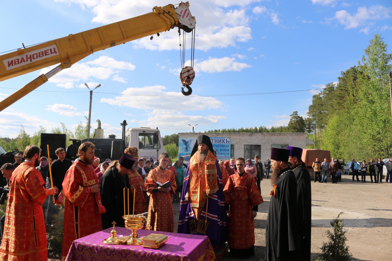 На храм святой Анны в Выксе установили купола